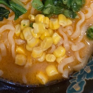 北海道へ行った気分で♪♪味噌バターコーンラーメン